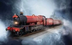 Rivarossi/Hornby Harry Potter Hogwarts Express Train Set - Standard DC -- Castle Class 4-6-0, 2 Co