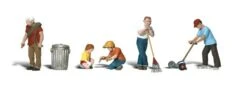 Woodland Scenics Lawn Workers HO - A1915