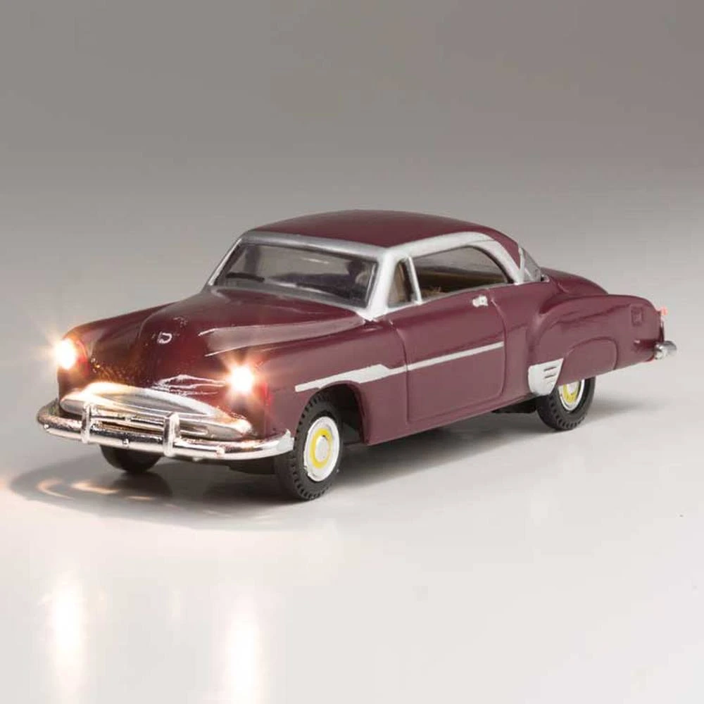 Woodland Scenics Just Plug? Lighted Vehicle -- Downtown Drive - Sedan (maroon) - HO - JP5601 3 Woodland Scenics Just Plug? Lighted Vehicle -- Downtown Drive - Sedan (maroon) - HO - JP5601