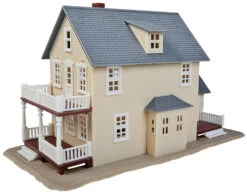 Walthers Two-Story House -- Kit - 3 X 7" 7.7 X 17.7cm - HO