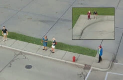 Walthers Cornerstone Concrete Curbs And Sidewalks -- Kit - Pkg(28) - HO