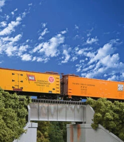 Walthers Cornerstone 30' Single Track Railroad Deck Girder Bridge -- Standard Level Kit - HO